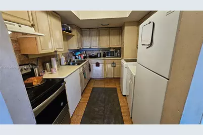 5870 NW 21st St #45-E, Lauderhill, FL 33313 - Photo 9