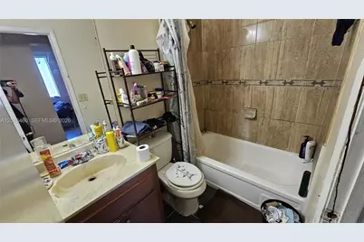 5870 NW 21st St #45-E, Lauderhill, FL 33313 - Photo 15