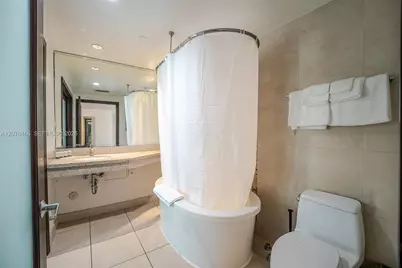 1060 Ocean Dr #D206, Miami Beach, FL 33139 - Photo 11