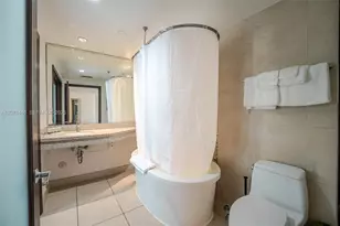 1060 Ocean Dr, Miami Beach, FL 33139 - Photo 11