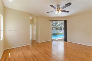 10256 NW 53rd Ct, Coral Springs, FL 33076 - Photo 11