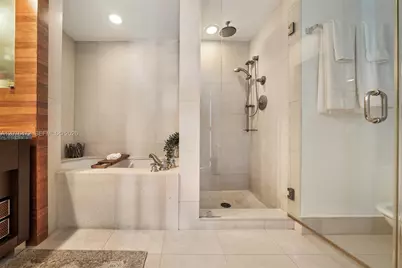 6799 Collins Ave #701, Miami Beach, FL 33141 - Photo 13