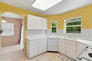 15822 SW 16th Ct, Pembroke Pines, FL 33027 - Photo 13