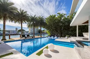 528 Lakeview Ct, Miami Beach, FL 33140 - Photo 25