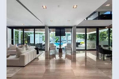 528 Lakeview Ct, Miami Beach, FL 33140 - Photo 15
