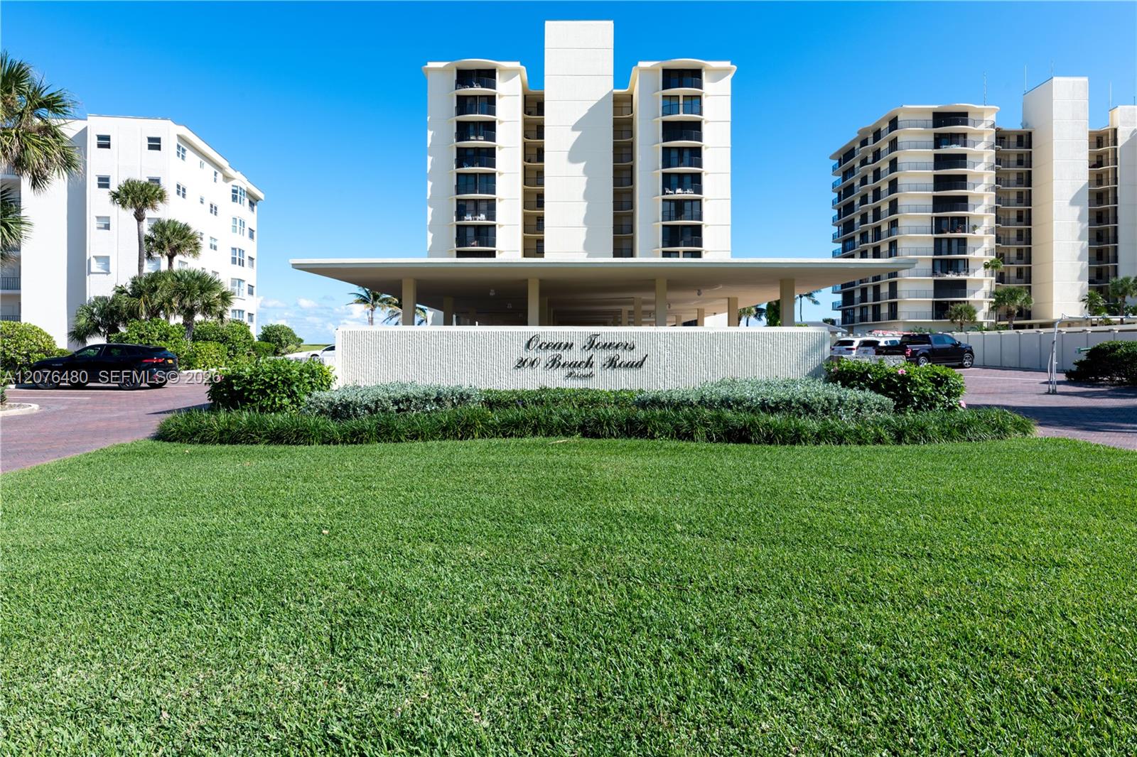200 Beach Rd #701 - 200 Beach Rd #701, Tequesta, FL 33469 Luxury Property | Jose Angel Pina