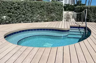 5757 Collins Ave, Miami Beach, FL 33140 - Photo 17