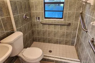 2129 NW 44th St, Miami, FL 33142 - Photo 5