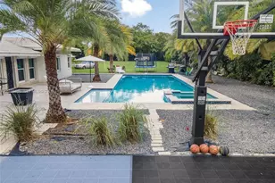 400 NE 2nd St, Pompano Beach, FL 33060 - Photo 23