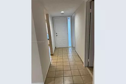16498 NE 26th Ave #12, North Miami Beach, FL 33160 - Photo 5
