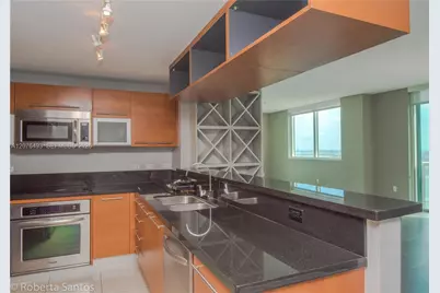 244 Biscayne Blvd #3802, Miami, FL 33132 - Photo 5