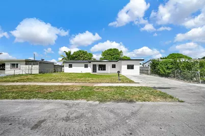 17930 NW 42nd Pl, Miami Gardens, FL 33055 - Photo 3