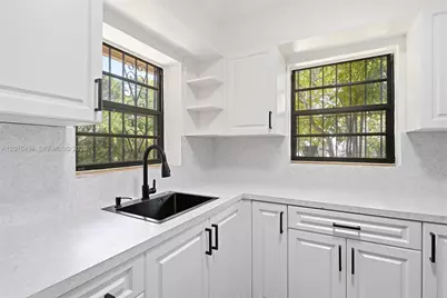 1200 SW 18th Ave, Miami, FL 33135 - Photo 15