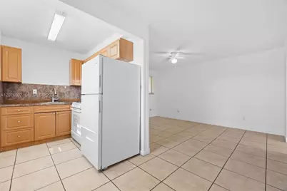 2799 E 4th Ave #10, Hialeah, FL 33013 - Photo 3