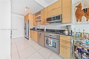 60 SW 13th St, Miami, FL 33130 - Photo 3