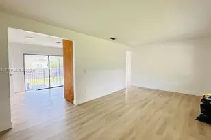 6371 SW 39th St, Miami, FL 33155 - Photo 3