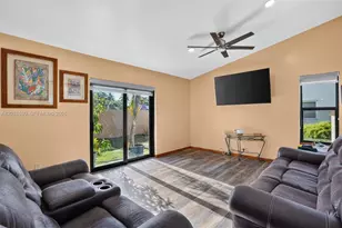 15660 SW 152nd Pl, Miami, FL 33187 - Photo 11