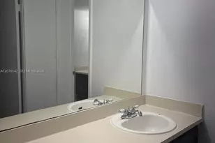 486 NW 165th St Rd, Miami, FL 33169 - Photo 3