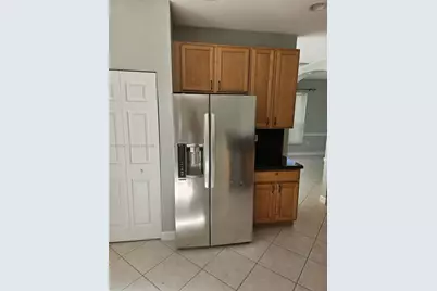 1072 NW 139th Ter, Pembroke Pines, FL 33028 - Photo 5