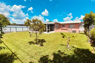 6250 SW 21st St, Miramar, FL 33023 - Photo 13