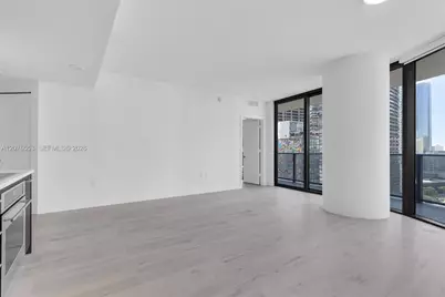 45 SW 9th St #1706, Miami, FL 33130 - Photo 15