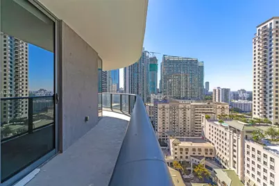45 SW 9th St #1706, Miami, FL 33130 - Photo 5
