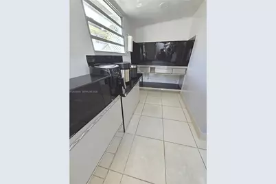 3320 NW 20th St, Miami, FL 33142 - Photo 31