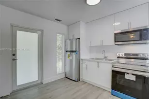 1335 NE 5th Ave, Fort Lauderdale, FL 33304 - Photo 3