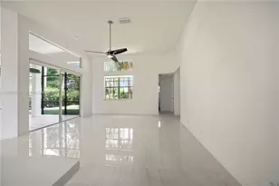 2527 Jardin Dr, Weston, FL 33327 - Photo 13