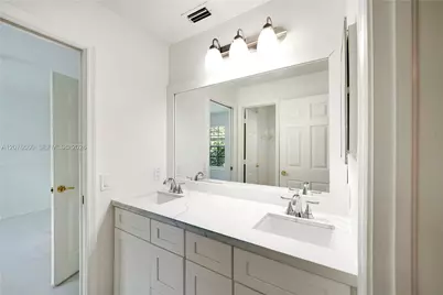 2527 Jardin Dr #2527, Weston, FL 33327 - Photo 23