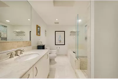1331 Brickell Bay Dr #904, Miami, FL 33131 - Photo 9