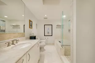 1331 Brickell Bay Dr, Miami, FL 33131 - Photo 9