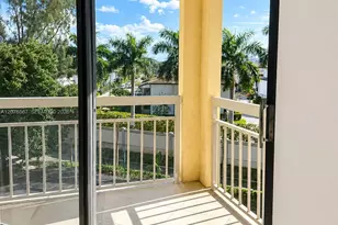 8290 Lake Dr, Doral, FL 33166 - Photo 5