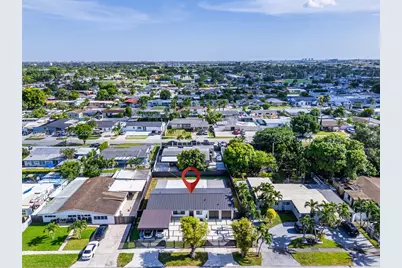 1270 W 64th Ter, Hialeah, FL 33012 - Photo 35