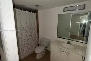 111 E Flagler St, Miami, FL 33131 - Photo 11