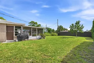 20510 Jacaranda Rd, Cutler Bay, FL 33189 - Photo 27