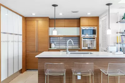5875 Collins Ave #903, Miami Beach, FL 33140 - Photo 5