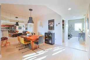 15051 Royal Oaks Ln, North Miami, FL 33181 - Photo 3