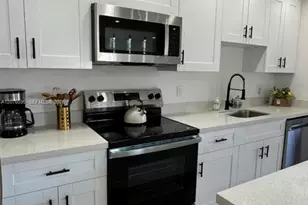 2572 NW 20th St, Fort Lauderdale, FL 33311 - Photo 45