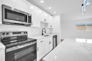2572 NW 20th St, Fort Lauderdale, FL 33311 - Photo 35