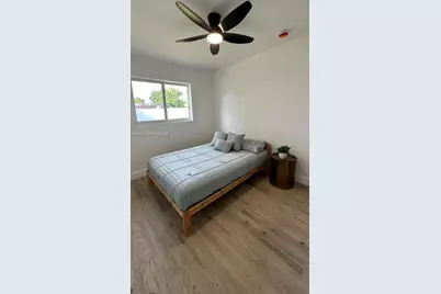 2572 NW 20th St, Fort Lauderdale, FL 33311 - Photo 47