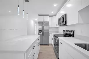 2572 NW 20th St, Fort Lauderdale, FL 33311 - Photo 33