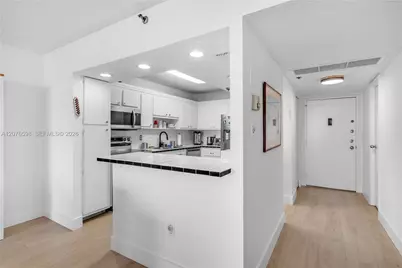 4101 Pine Tree Dr #1105, Miami Beach, FL 33140 - Photo 39