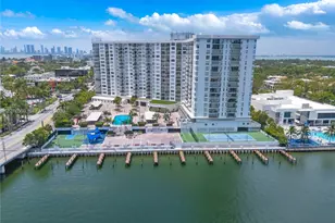 4101 Pine Tree Dr, Miami Beach, FL 33140 - Photo 3