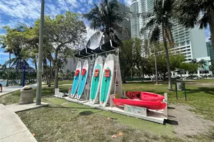 1750 N Bayshore Dr, Miami, FL 33132 - Photo 17