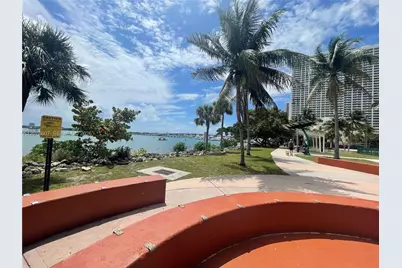 1750 N Bayshore Dr #3403, Miami, FL 33132 - Photo 33