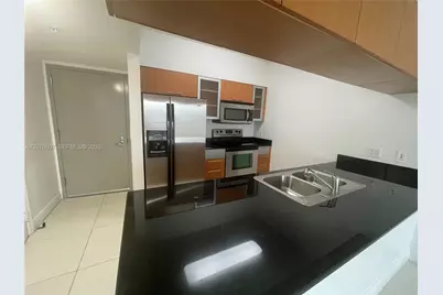 1750 N Bayshore Dr #3403, Miami, FL 33132 - Photo 9