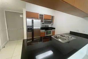 1750 N Bayshore Dr, Miami, FL 33132 - Photo 9