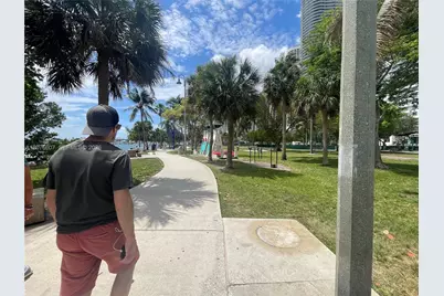 1750 N Bayshore Dr #3403, Miami, FL 33132 - Photo 31