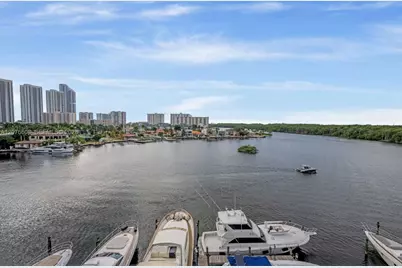 400 Sunny Isles Blvd #908, Sunny Isles Beach, FL 33160 - Photo 1